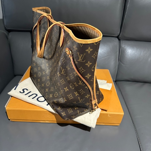 Louis Vuitton Neverfull GM - Picture 11 of 14